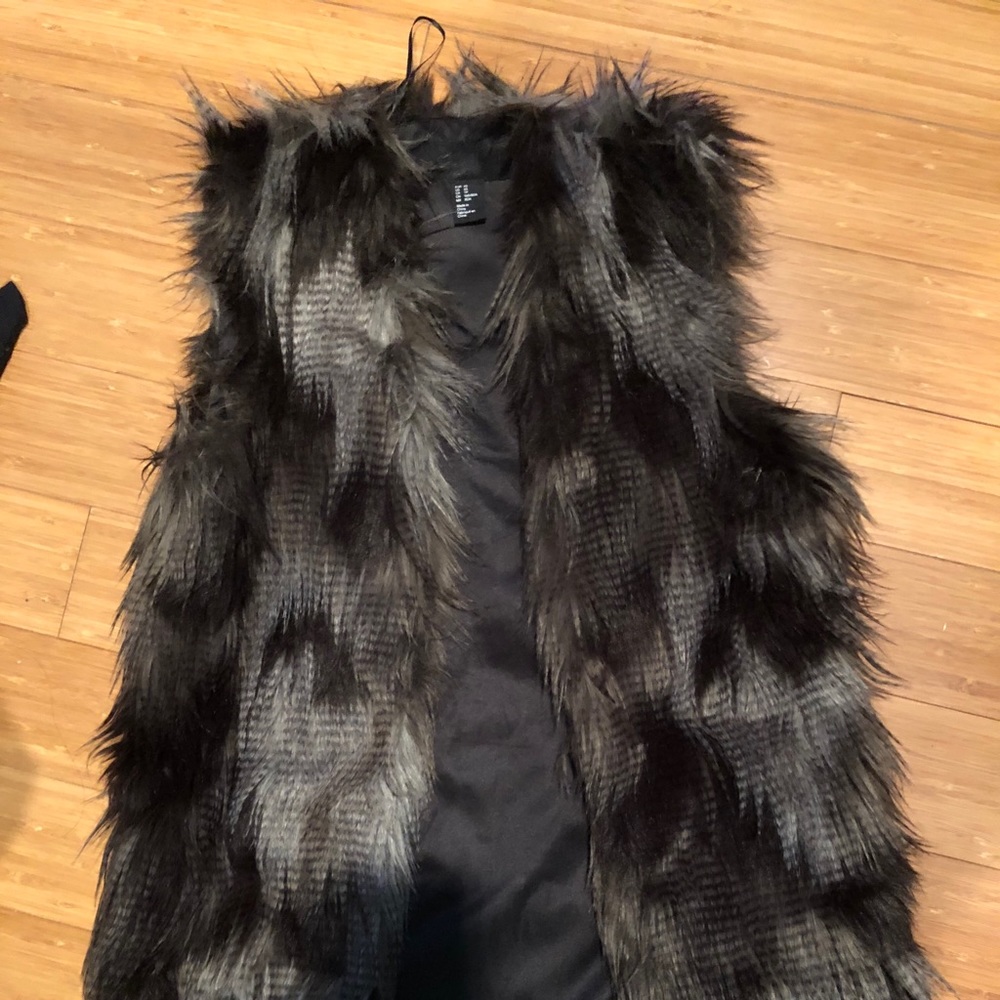Zara fur vest XS